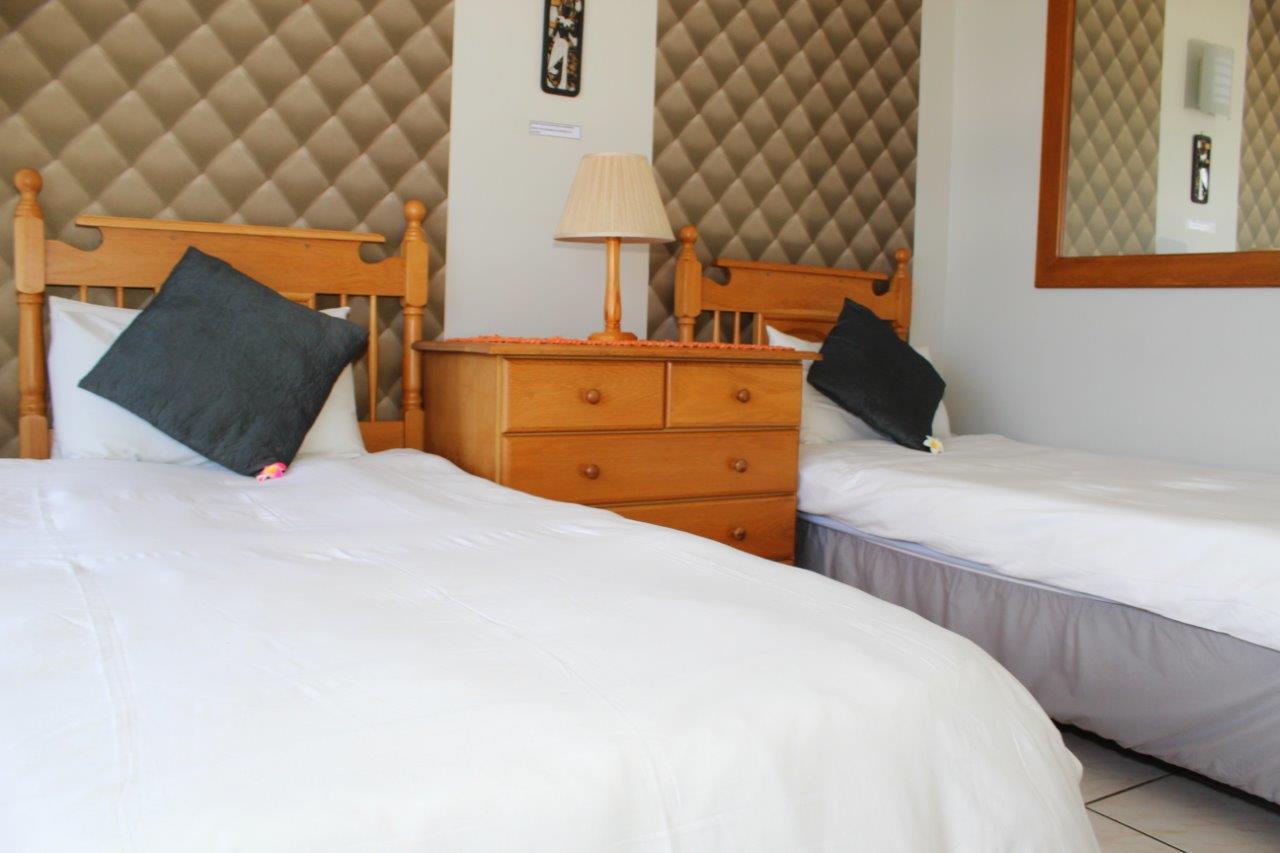 Silver Dolphin Holidays Leilighet Amanzimtoti Eksteriør bilde
