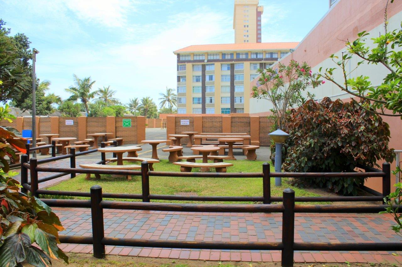 Silver Dolphin Holidays Leilighet Amanzimtoti Eksteriør bilde